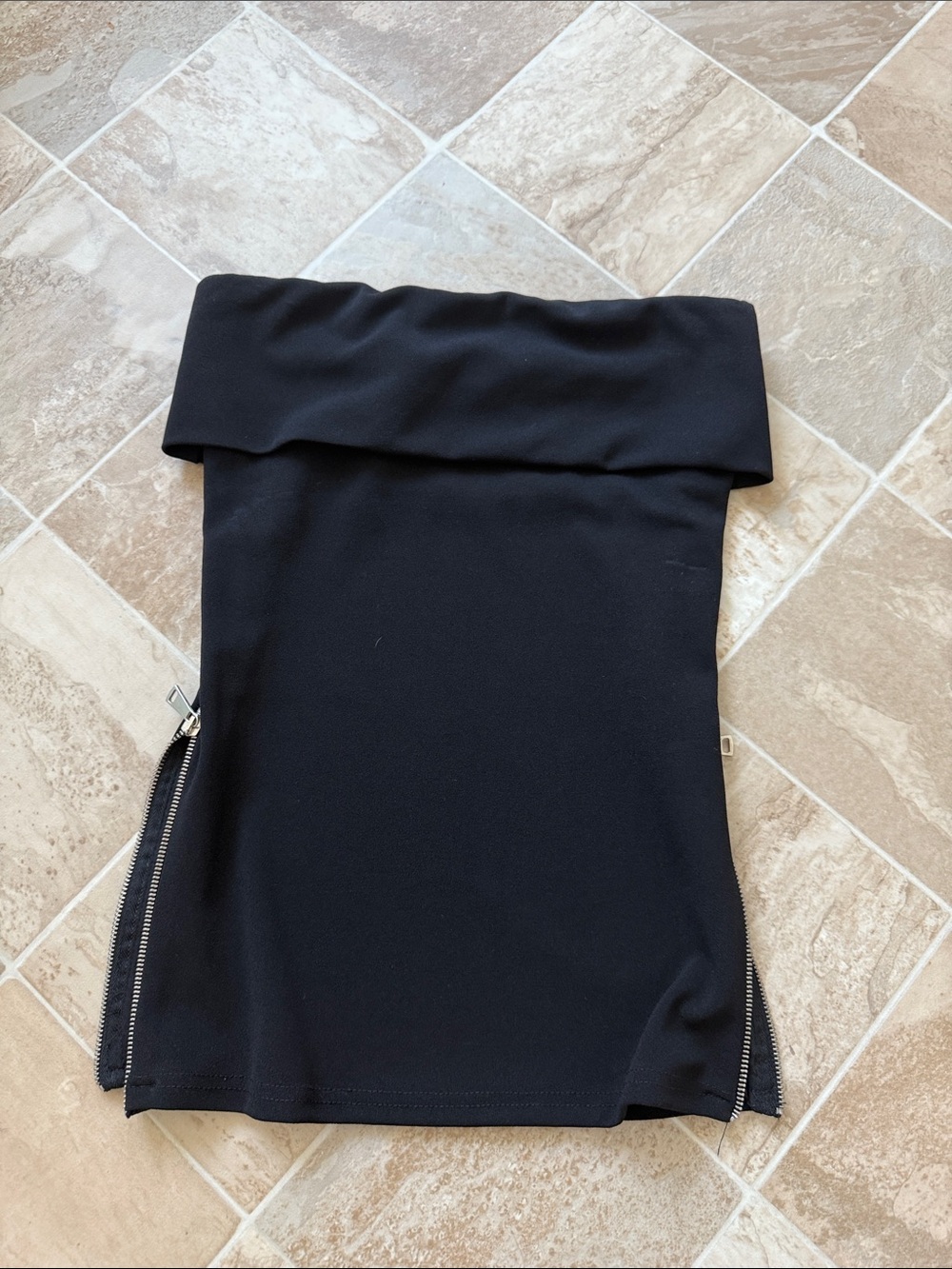 Zara Black Strapless Tube Top with Side Zip Detail - Picture 2 of 4